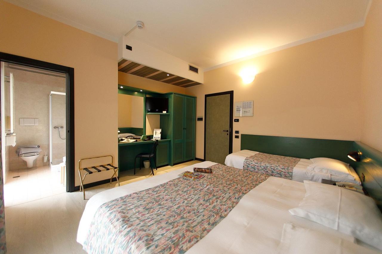 Hotel Eden Valeggio sul Mincio Exterior photo